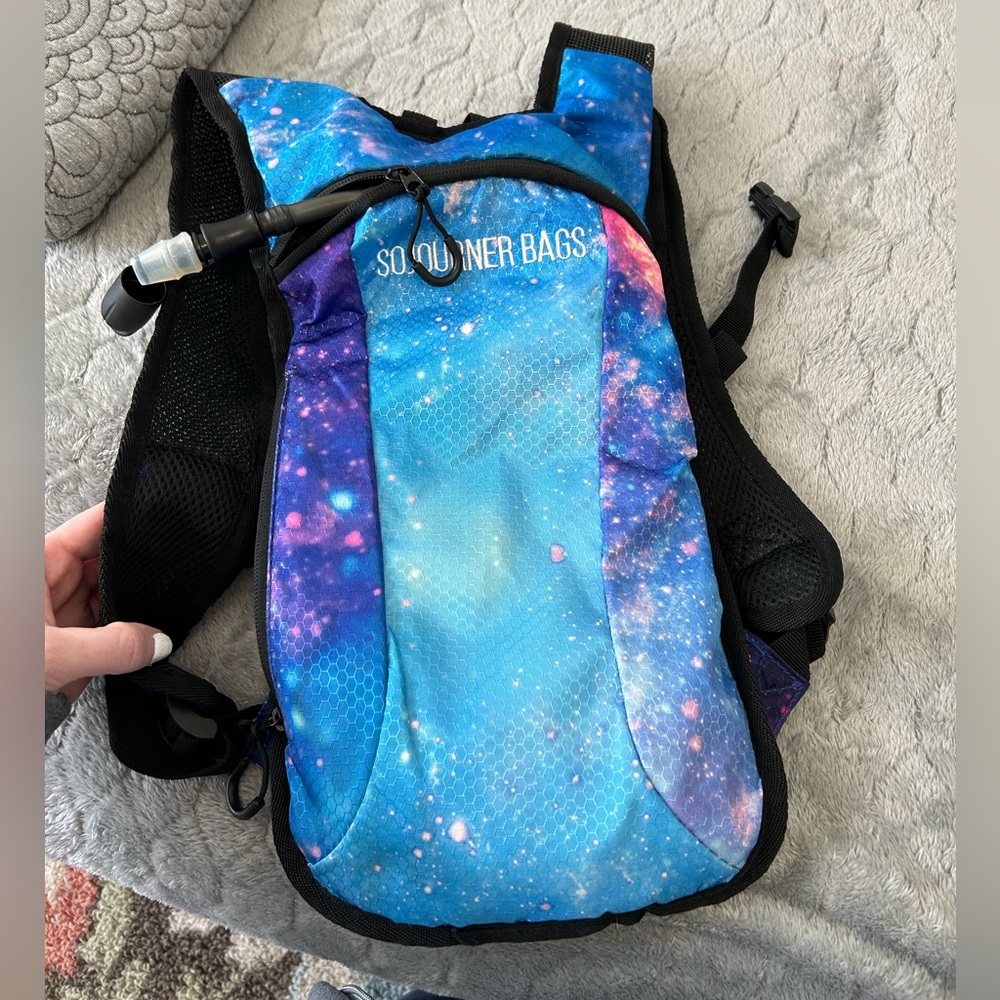 Sojourner hydration backpack